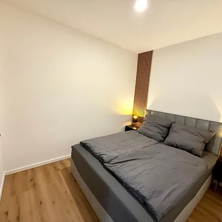 Modern In 13001 Apartment *