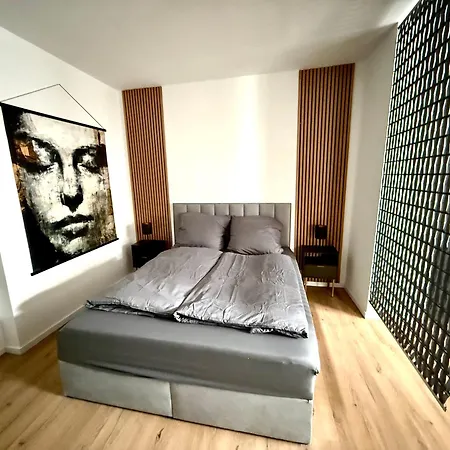 Modern In 13001 Apartment