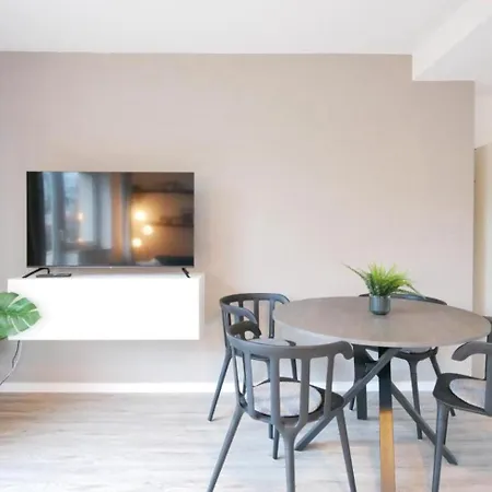 Apartment Modern In 13001