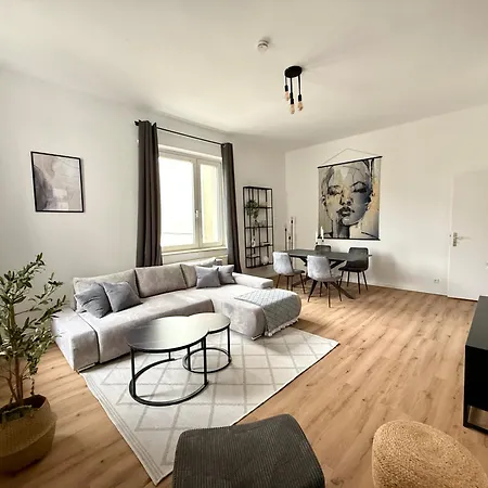 Modern In 13001 Apartment
