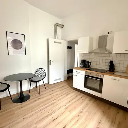 Modern In 13001 Apartment *