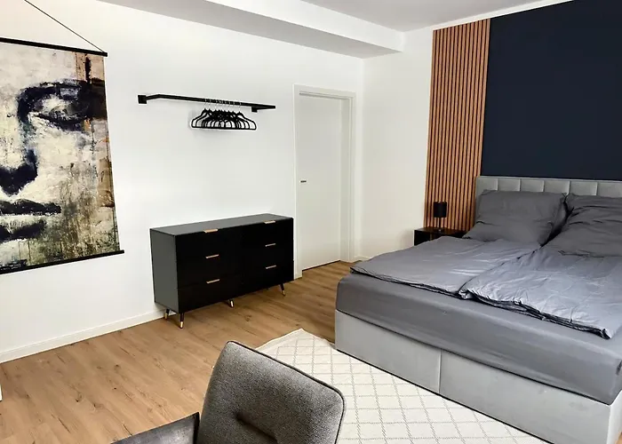 Modern In 13001 *